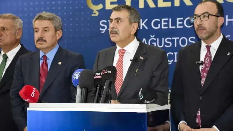Milyonlarca veliyi ilgilendiriyor: Bakan Tekin'den 81 ilin eğitim müdürüne talimat!