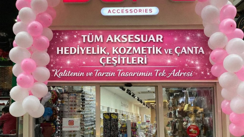 TÜM AKSESUAR HEDİYELİK KOZMETİK VE ÇANTA ÇESİTLERİ KALİTENİN VE TARZIN TASARIMIN TEK ADRESİ