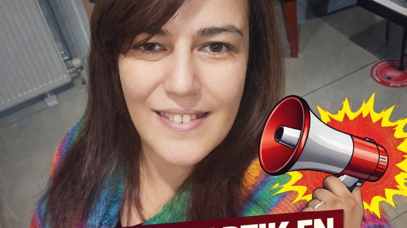 Bu şehirde artık en çok dinleyen kesim işsizler. Çünkü konuşan çok, iş veren az.